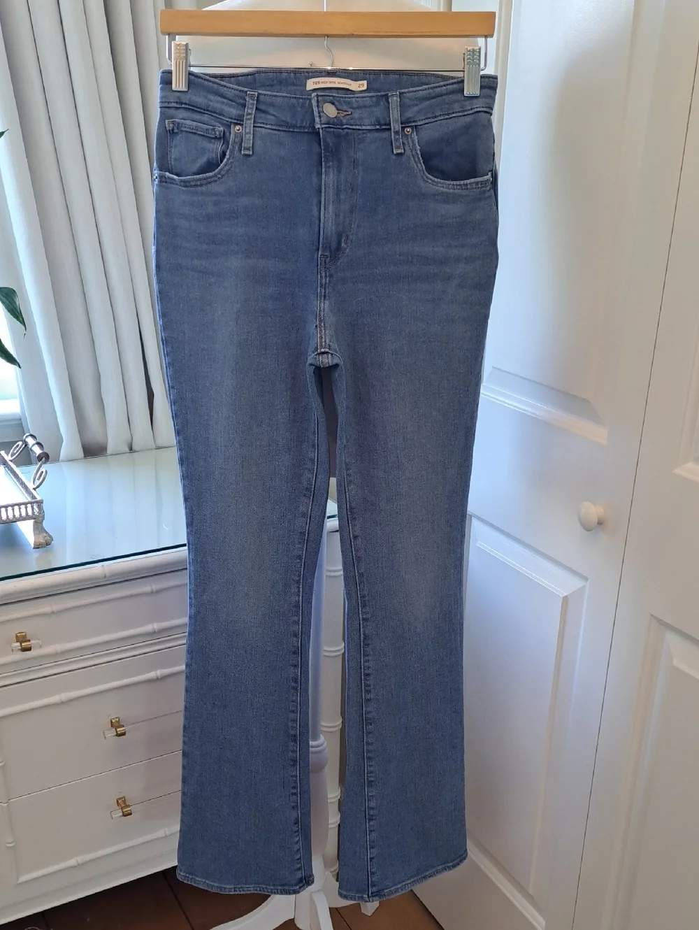 Levi's Womens Casual 725 High Rise Bootcut Medium Stretch Wash‎ Jeans 29